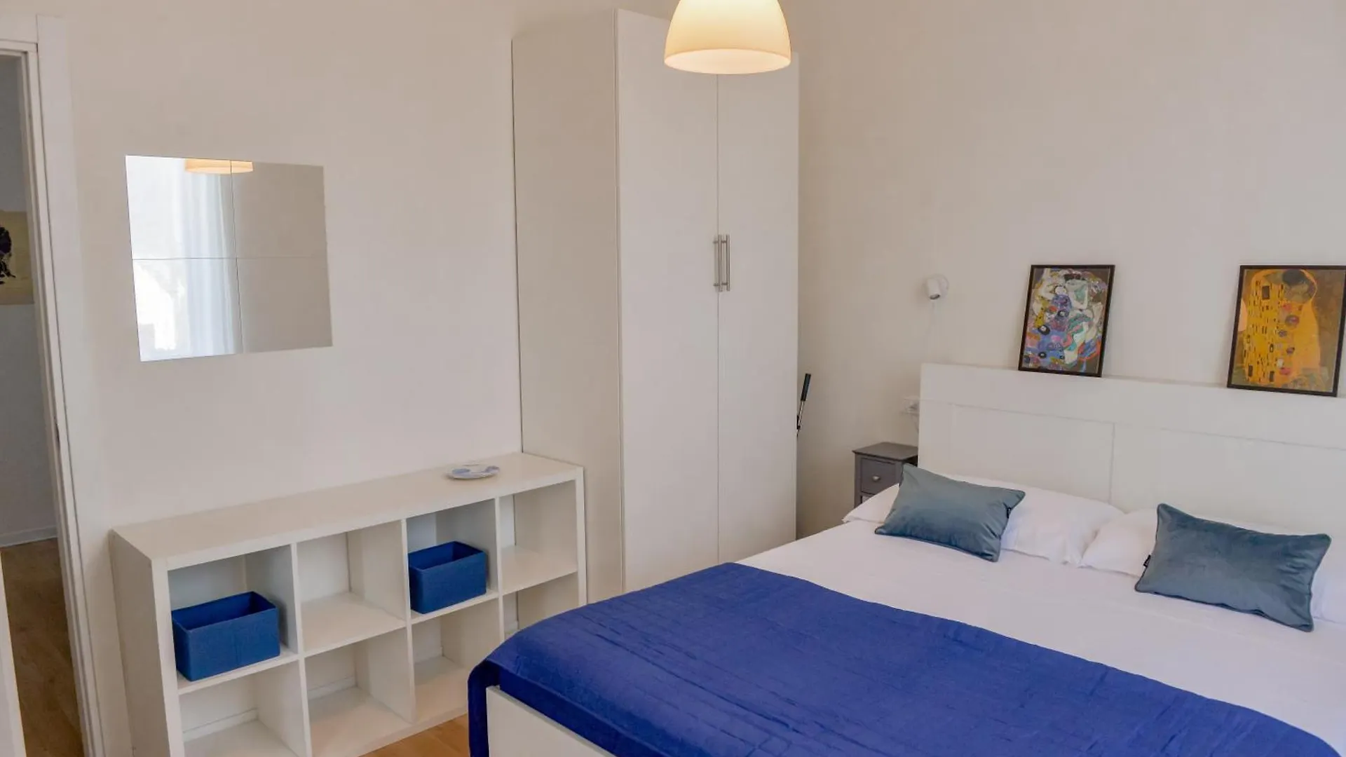 Ines Lake Garden - With Private Parking & Garden Salo 0*,